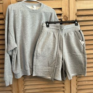Alo sweat set! Cozy soft! Shorts never worn.